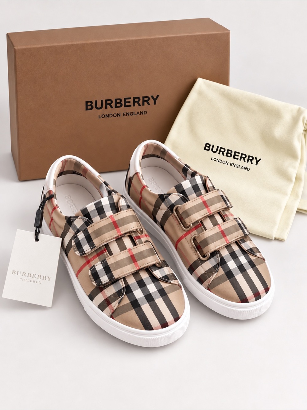 Burberry Children Check Sneakers Size 35 NWT Box Dust Bag